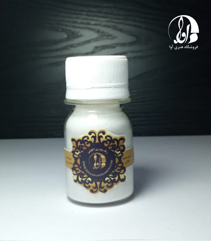  پودر اکلیل ذرات ریز و براقی هستند که نور را در جهات مختلف بازتاب داده و باعث تلالو و درخشندگی سطح می‌شوند.پودرهای اکلیلی شکل، ابعاد و تنوع رنگ فراوانی دارند و از دیرباز جایگاه خاصی در بین هنرمندان برای ساخت آثار پر زرق و برق و جذاب داشته اند.